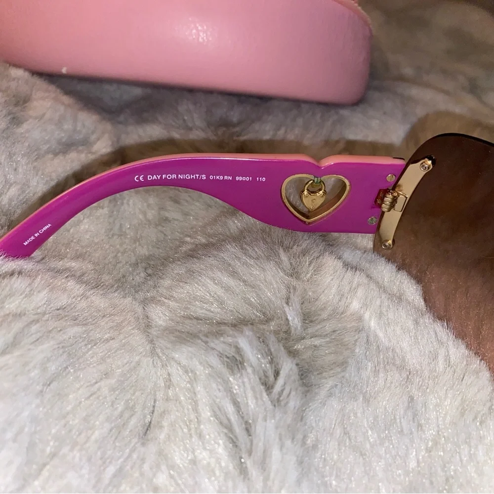 Vintage JUICY COUTURE Y2K Pink Heart Sunglasses - Picture 5 of 10